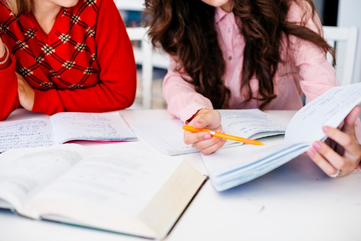 Academia Nuevo Futuro en Embajadores, clases de apoyo y recuperacion